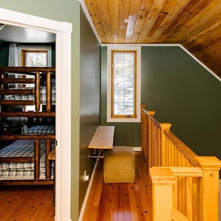 Dingle Run Lodge At Sir Sam'S Haliburton Exteriör bild