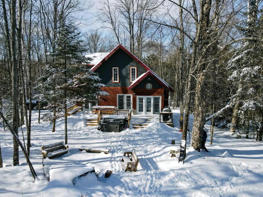 Dingle Run Lodge At Sir Sam'S Haliburton Exteriör bild