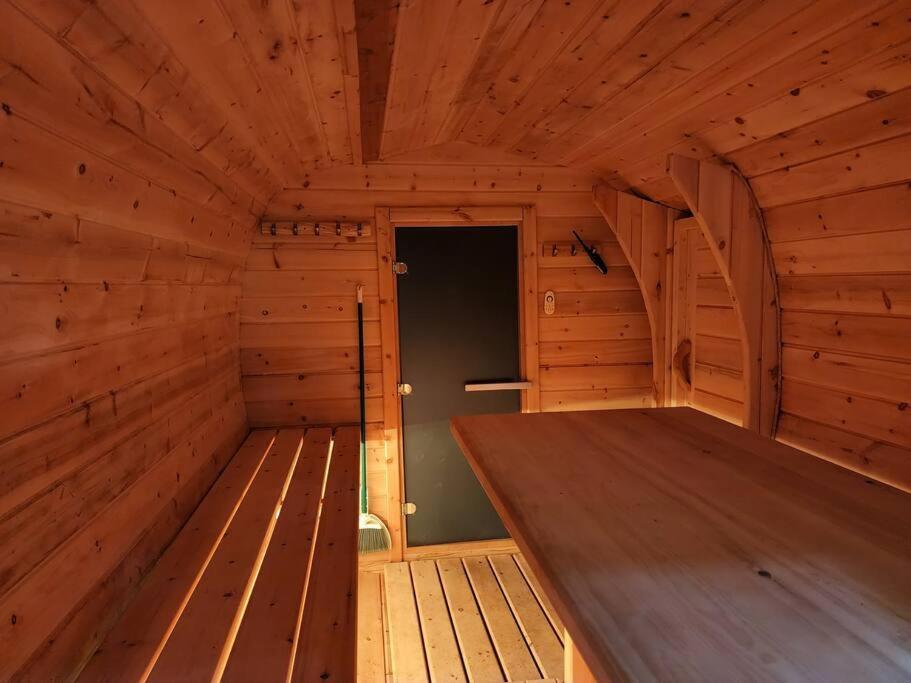 Dingle Run Lodge At Sir Sam'S Haliburton Exteriör bild
