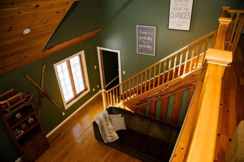 Dingle Run Lodge At Sir Sam'S Haliburton Exteriör bild