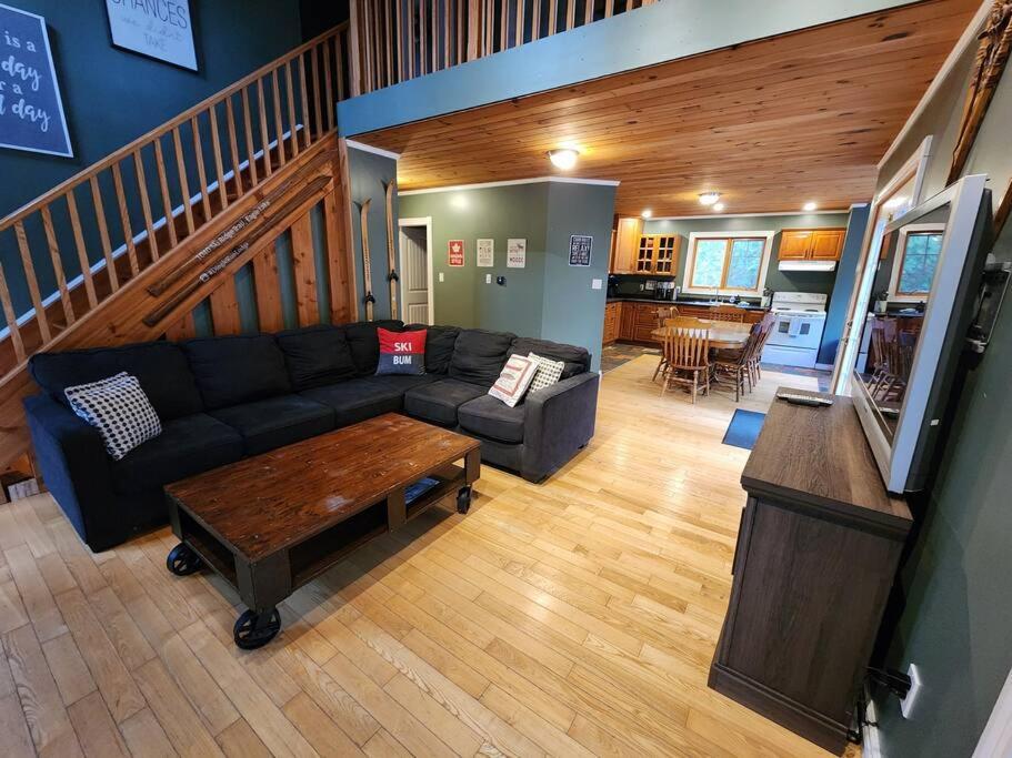 Dingle Run Lodge At Sir Sam'S Haliburton Exteriör bild